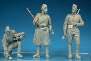 MiniArt 1/35 Soviet Field Kitchen KP-42 w/4 figures (35061)