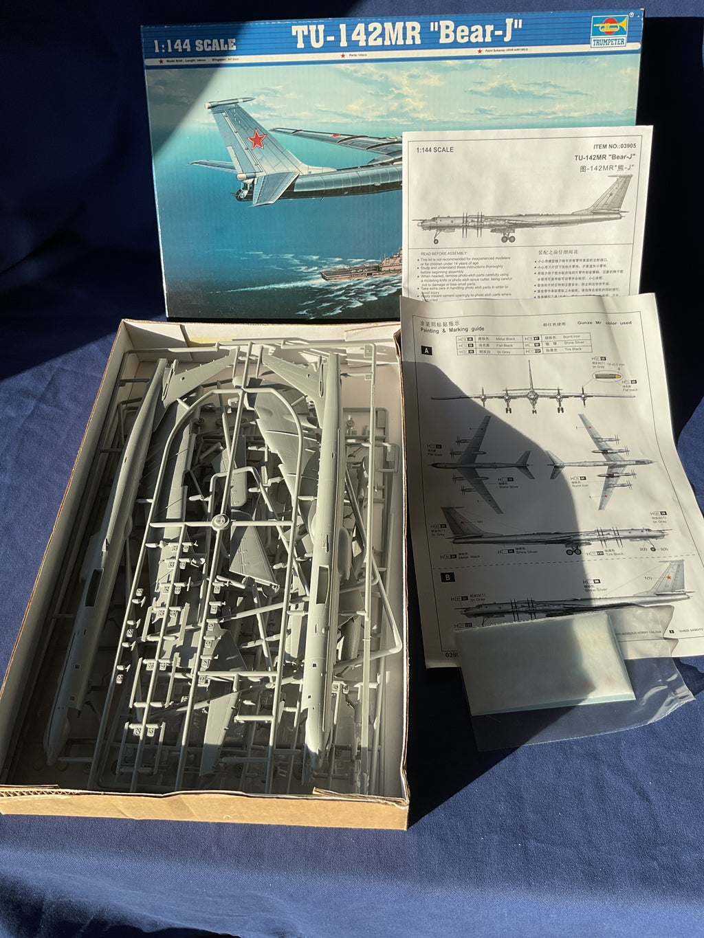 Revell 1/144 Boeing E-3A Sentry A.W.A.C.S. (04364)