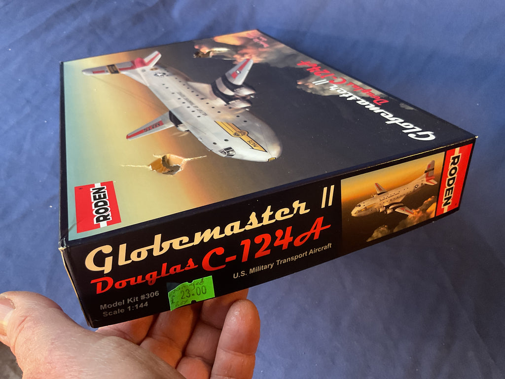 Roden 1/144 Globemaster II Douglas C-124A (306)