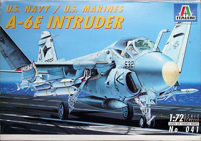 Italeri 1/72 A-6E Intruder (041)