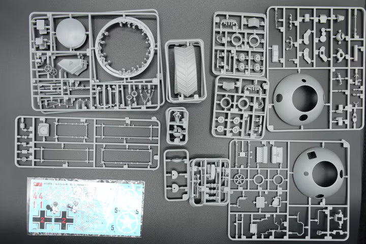MiniArt 1/35 Kugelpanzer 41(r) with Interior Kit (40006)