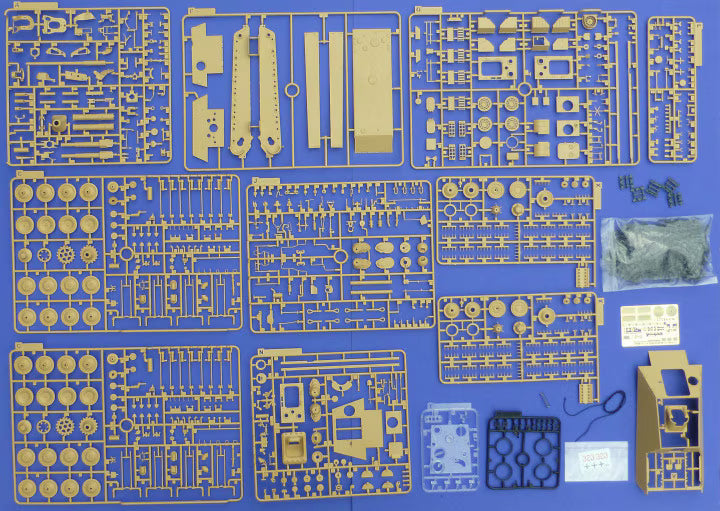 Rye Field 1/35 German Tank Sd.Kfz. 173 Jagdpanther G2 (5031)
