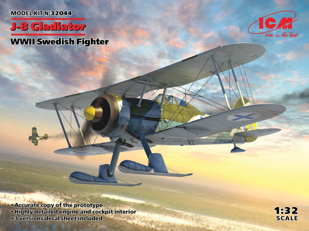 ICM 1/32  J-8 Gladiator (32044)