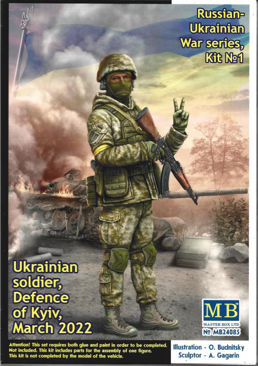 Master Box Ltd 1/24 Russian-Ukrainian War Series Kit No 1 Ukrainian Soldier, Defence of Kyiv, March 2022  (MB24085)