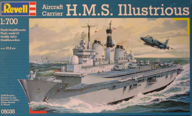 Revell 1/700 Aircraft Carrier HMS Illustrious (05035)