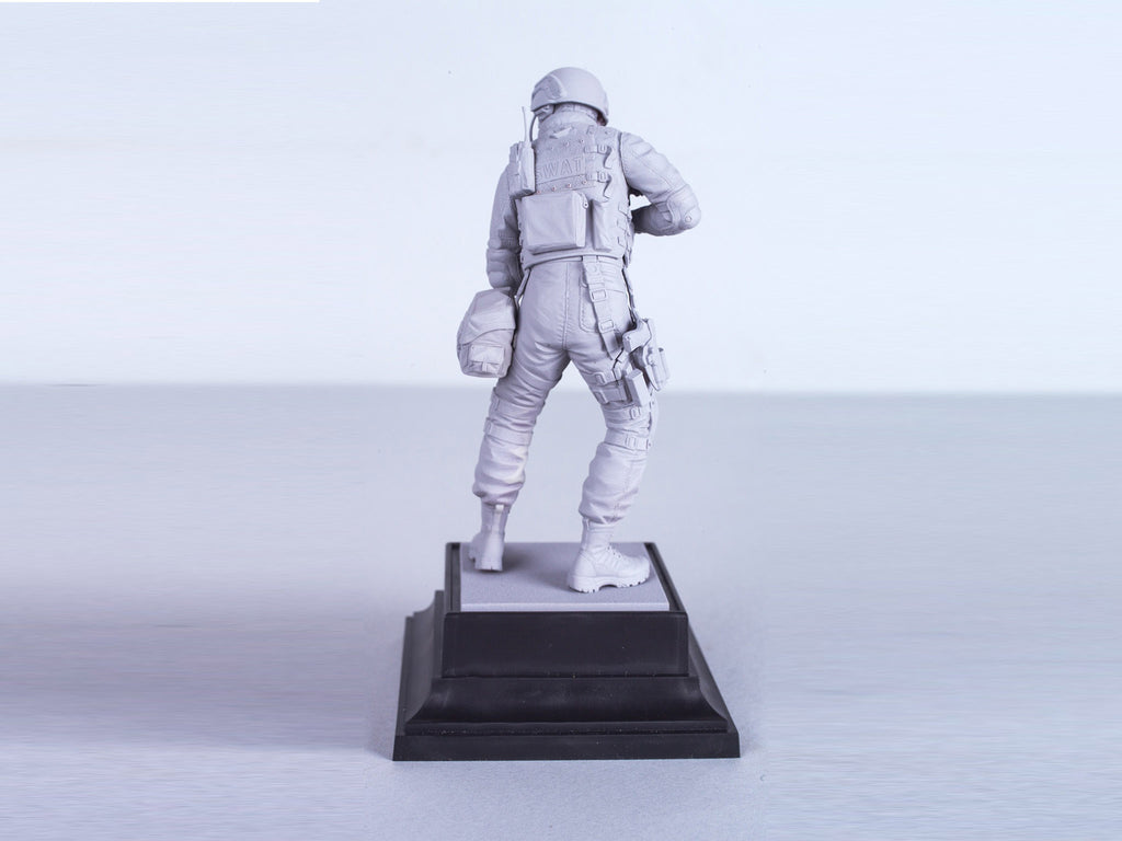 ICM 1/16 S.W.A.T. Team Leader (16101)