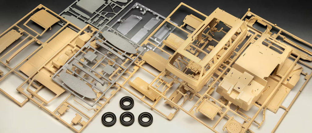 Revell 1/24 Stranger Things Surfer Boy VW Pizza Van (07725)