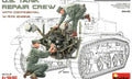 MiniArt 1/35 U.S. Tank Repair Crew w/Continental W-670 Engine (35461)