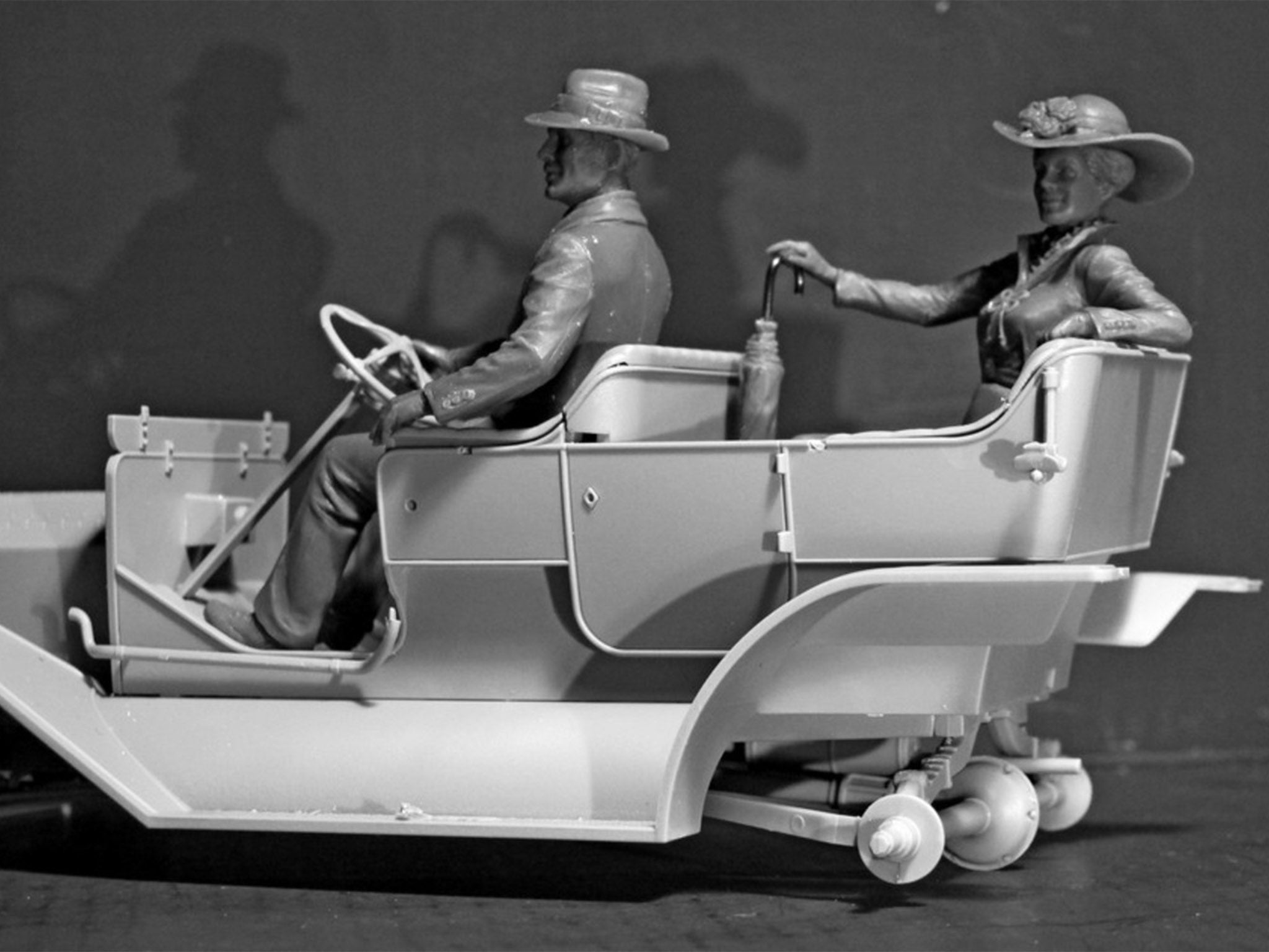 ICM 1/24 American Motorists (1910s) (24013)