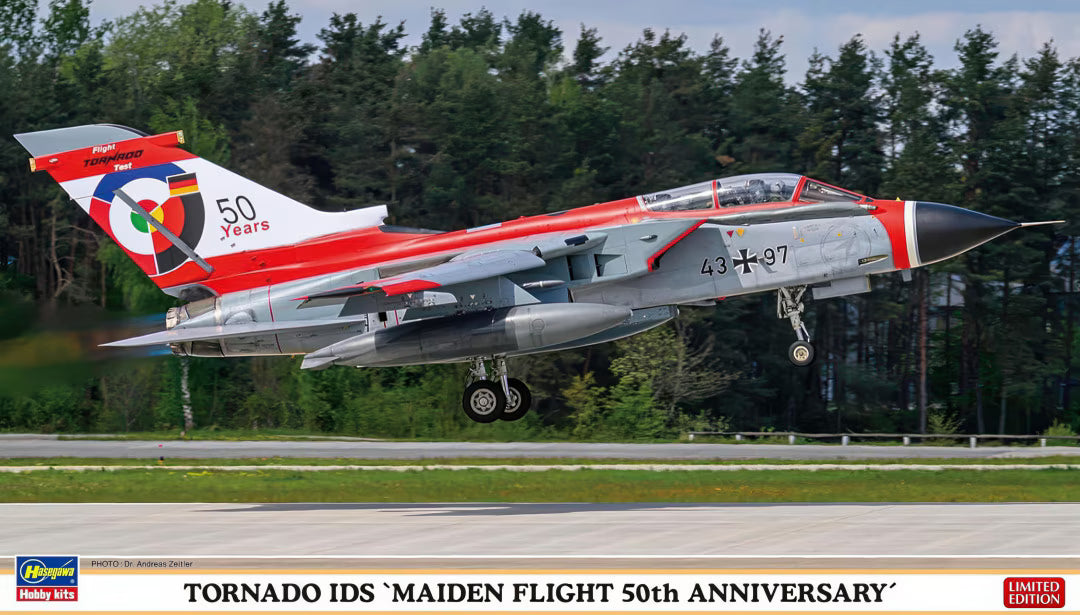 Hasegawa 1/72 Tornado IDS `Maiden Flight 50th Anniversary´ (02479)