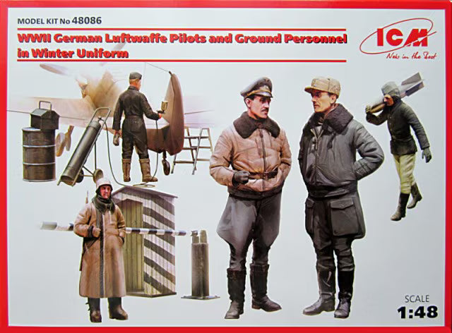 ICM 1/48 WWII German Luftwaffe Pilots and Ground Personnel in Winter Uniform (48086)