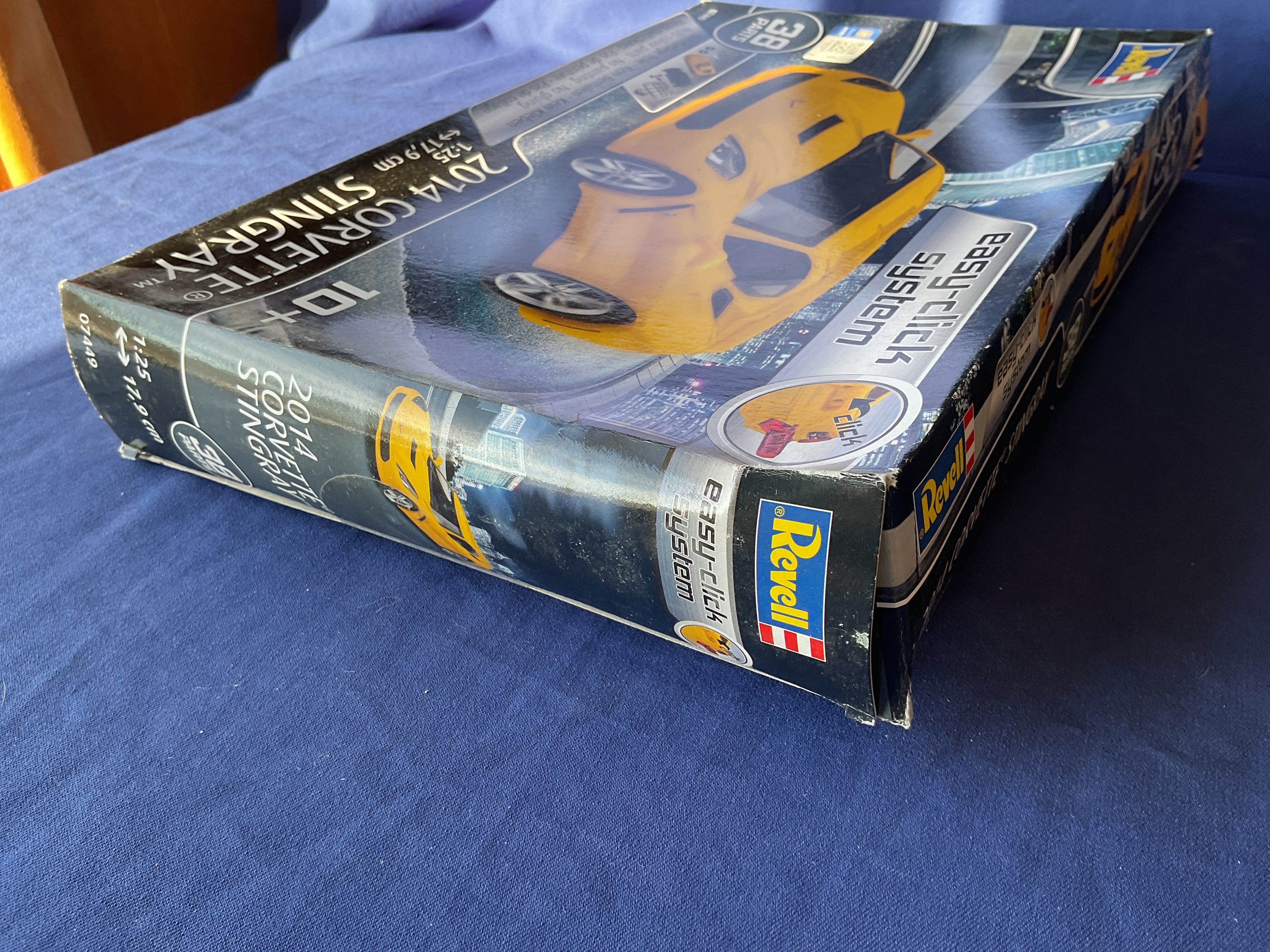 Revell 1/25 2014 Corvette Stingray (07449)