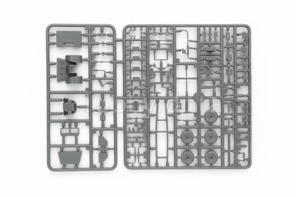IBG 1/72 Chevrolet C15A No.11 Cab General Service (2C1 all steel body) (72018) — New — image 5 of 5