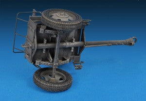 MiniArt 1/35 German artillery tractor T-70(r) & 7,62cm FK 288(r) w/CREW (35039)