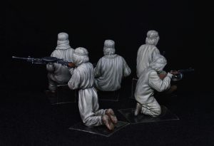 MiniArt 1/35 Soviet Assault Infantry Winter Camouflage Cloaks (35226)