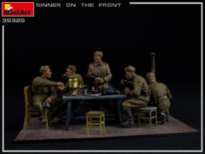 MiniArt 1/35 Dinner on the Front (35325)