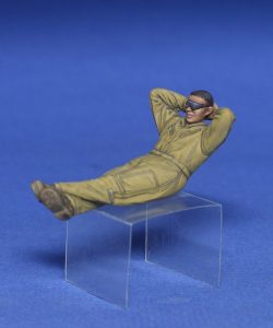 MiniArt 1/35 USMC Tank Crew at Rest Military Miniatures Series (37049)