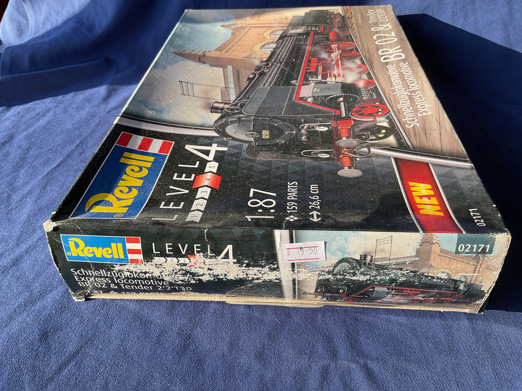 Revell 1/87 Schnellzuglokomotive BR 02 & Tender 2'2'T30 (02171)