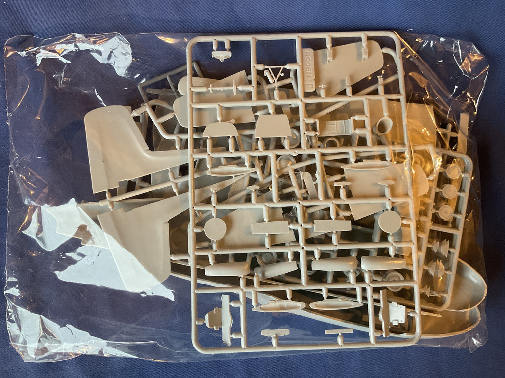 Roden 1/144 Globemaster II Douglas C-124A (306)