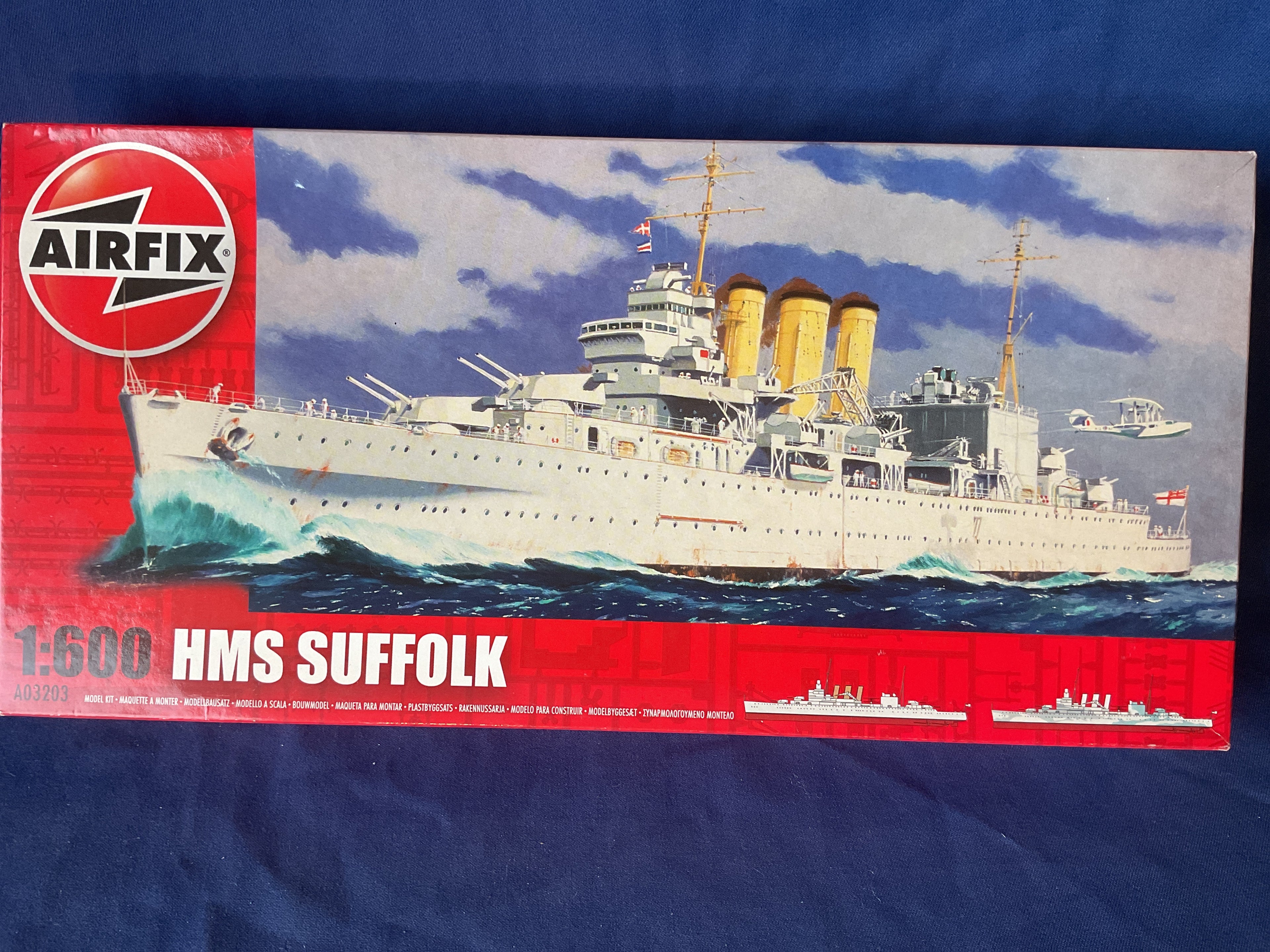 Airfix 1/600 HMS Suffolk (A03203)