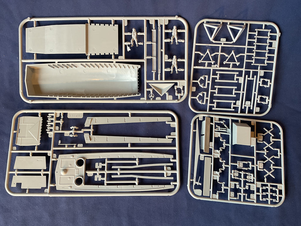 Airfix 1/72 LCVP Landing Craft (01321)