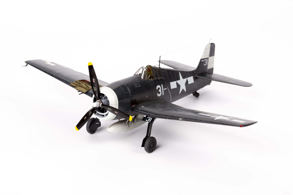 Eduard 1/48 F6F-5 Weekend Edition (84181)
