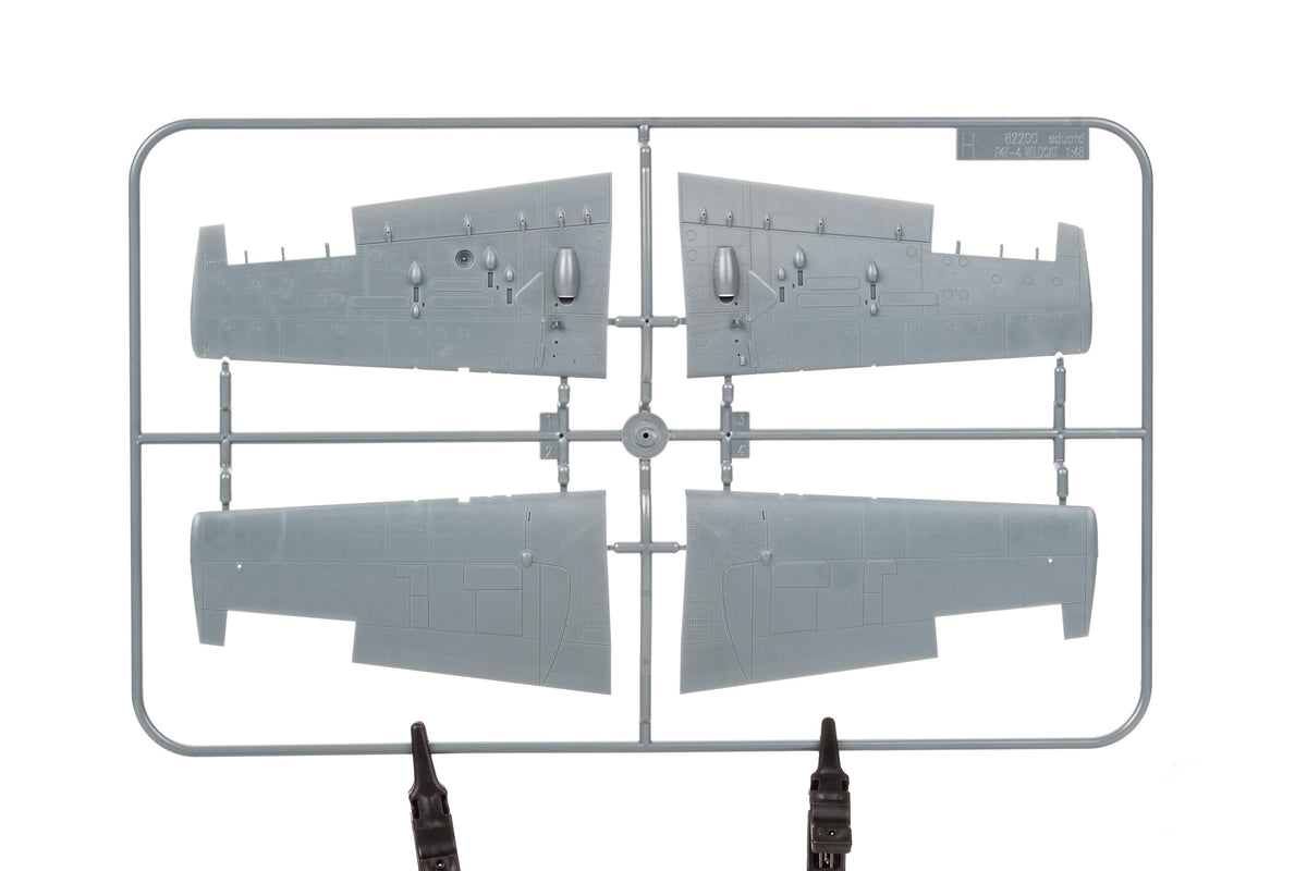 Eduard 1/48 F4F-4 Wildcat Late Weekend Edition (84204) — New — 1/48 Scale, Pacific Theatre, WWII Aircraft — image 6 of 11