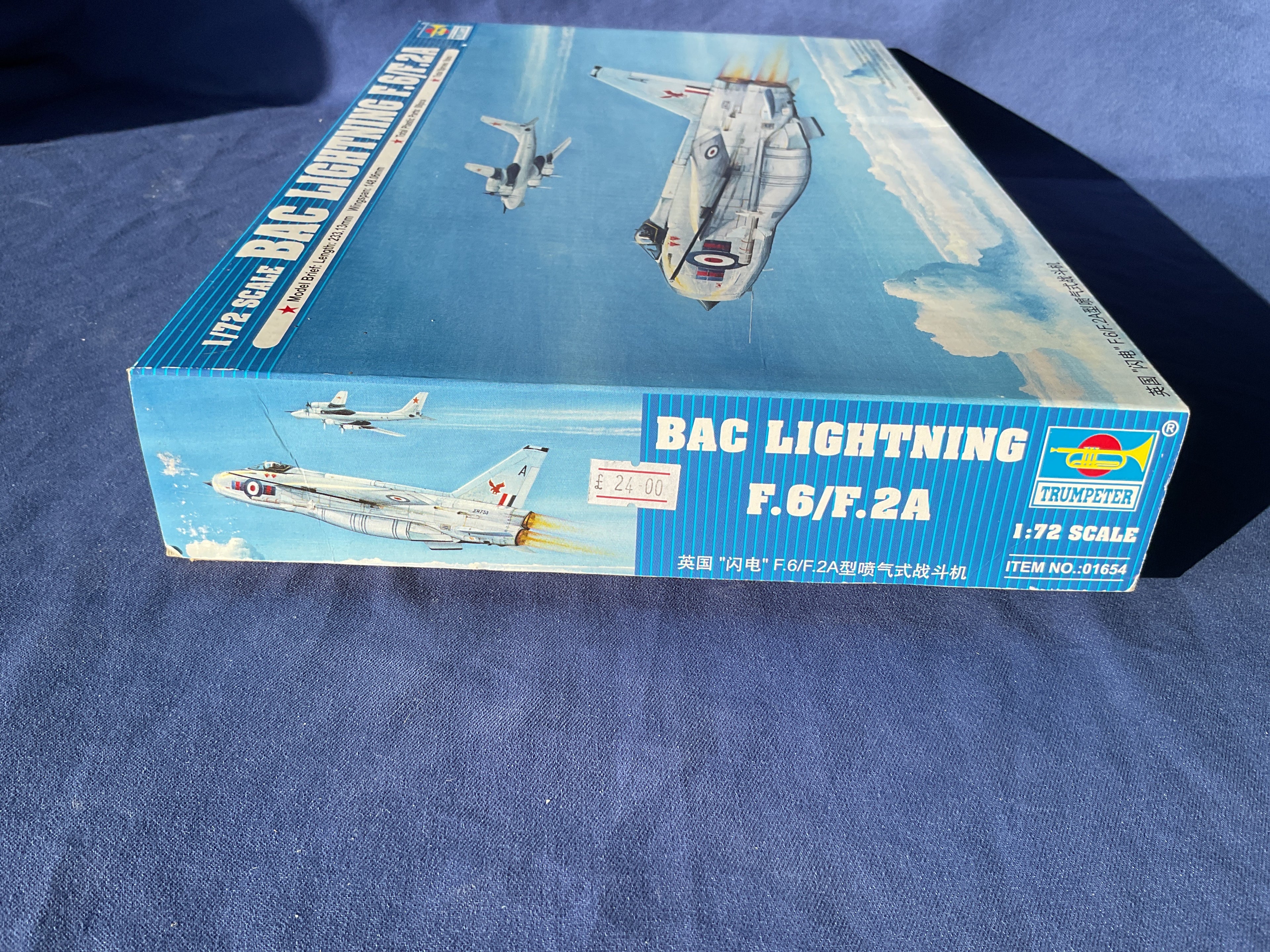 Trumpeter 1/72 BAC Lightning F.6/F.2A (01654)