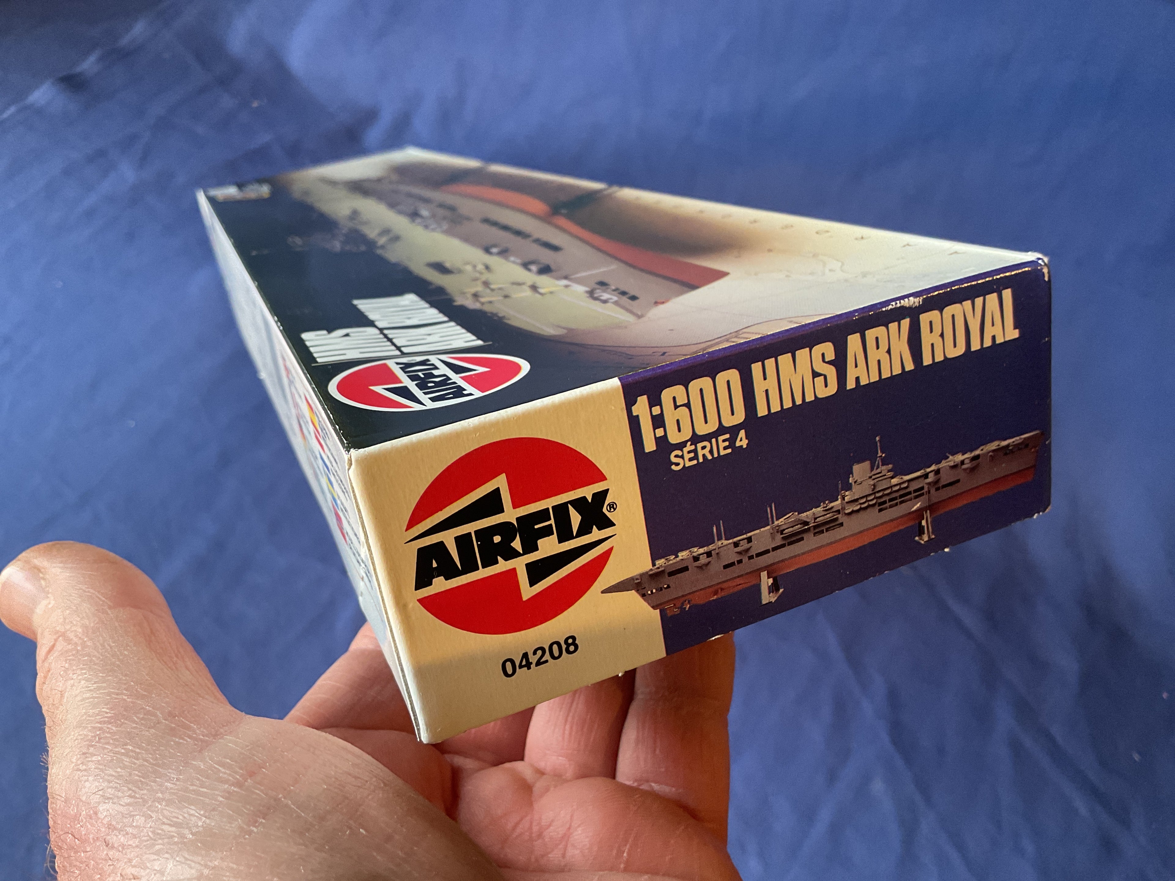 Airfix 1/600 HMS Ark Royal (04208)