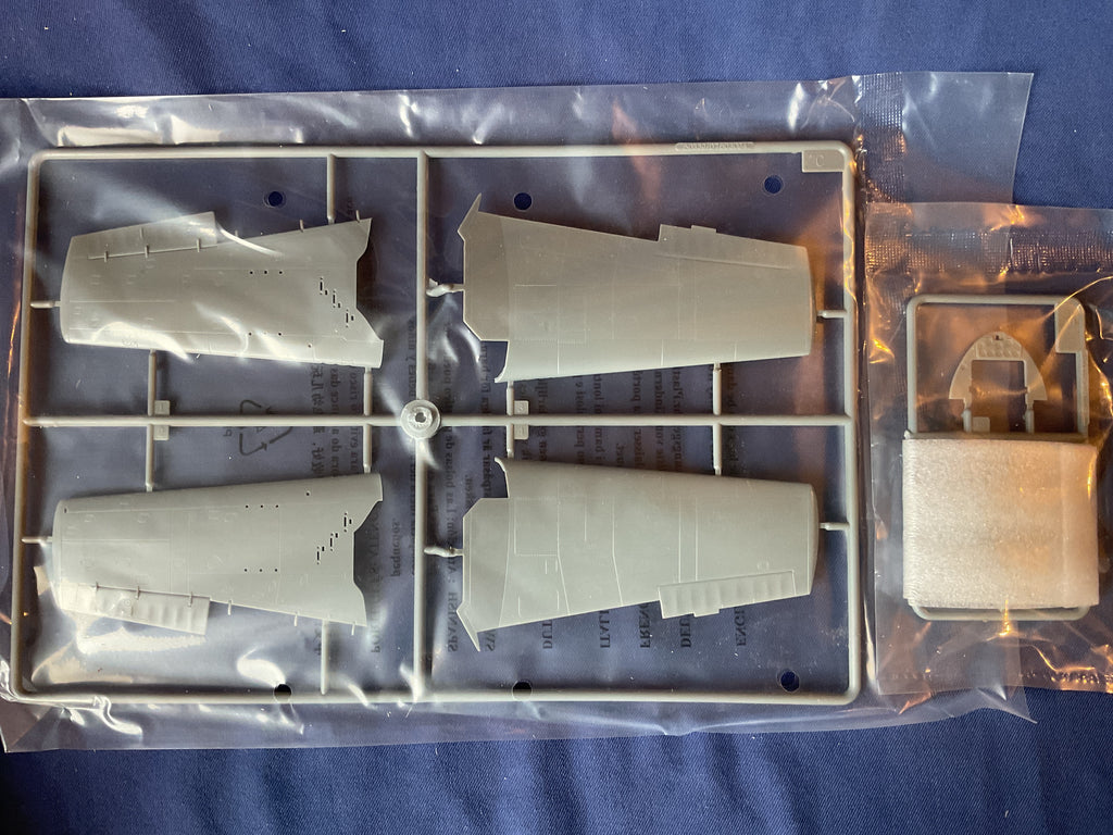HobbyBoss 1/48 British Fleet Air Arm Hellcat Mk.II (80361)