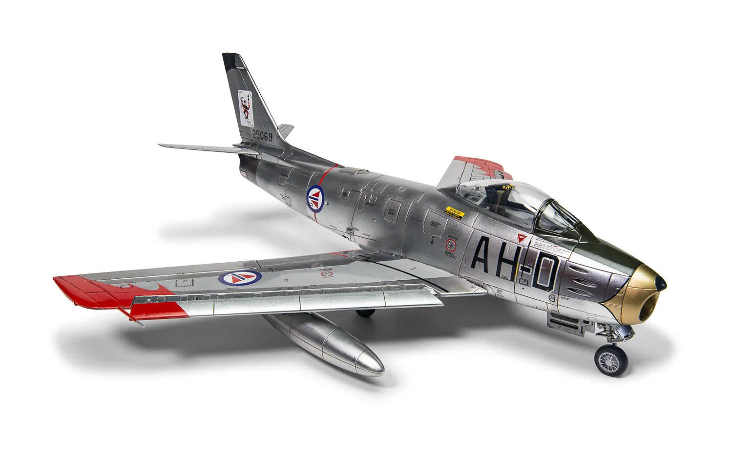 Airfix 1/48 North American F-86F-40 Sabre (A08110)