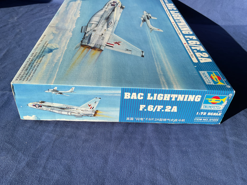 Trumpeter 1/72 BAC Lightning F.6/F.2A (01654)