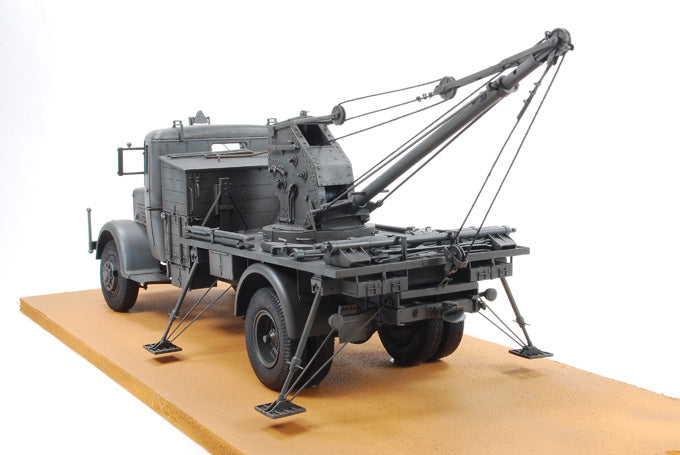 AFV Club 1/35 Bilstein-Drehkran 3T Büssing-NAG4500A & 3T Crane (35279)