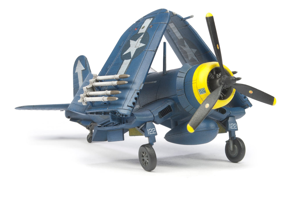 AFV Club 1/144 Vought F4U Corsair (Folding Wing Position) (AR14408)