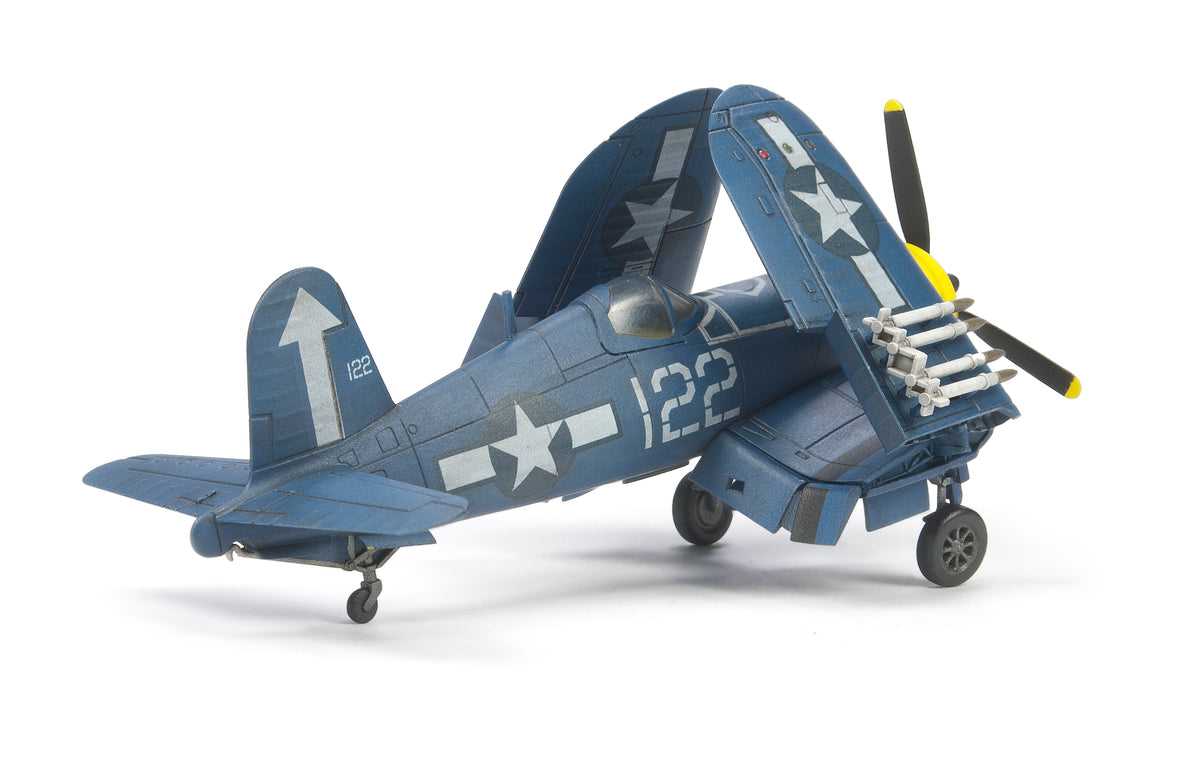 AFV Club 1/144 Vought F4U Corsair (Folding Wing Position) (AR14408)