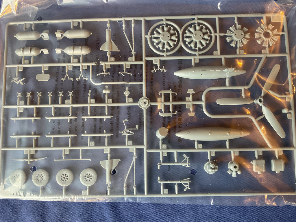 HobbyBoss 1/48 British Fleet Air Arm Hellcat Mk.II (80361)