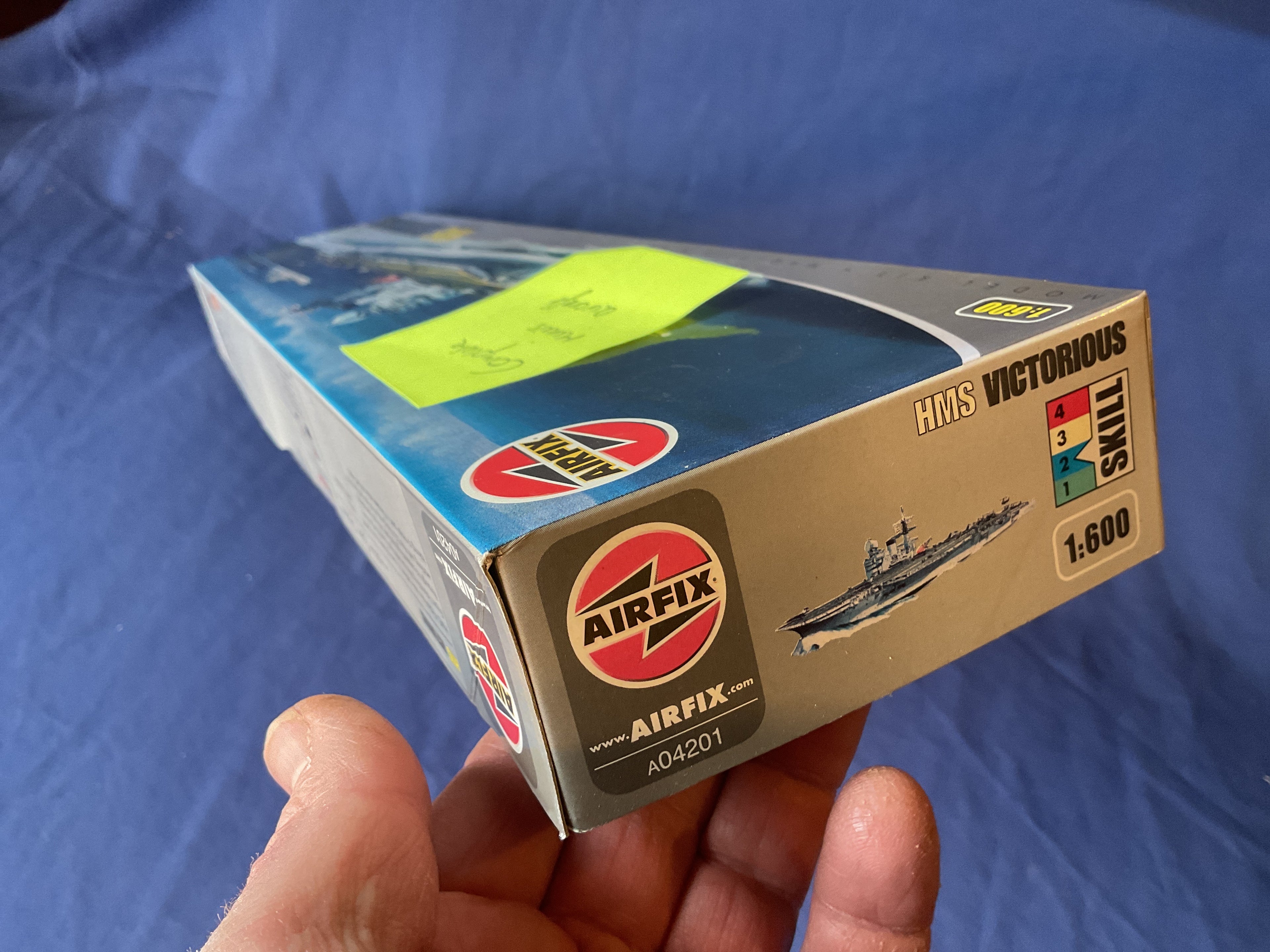 Airfix 1/600 HMS Victorious (A04201)