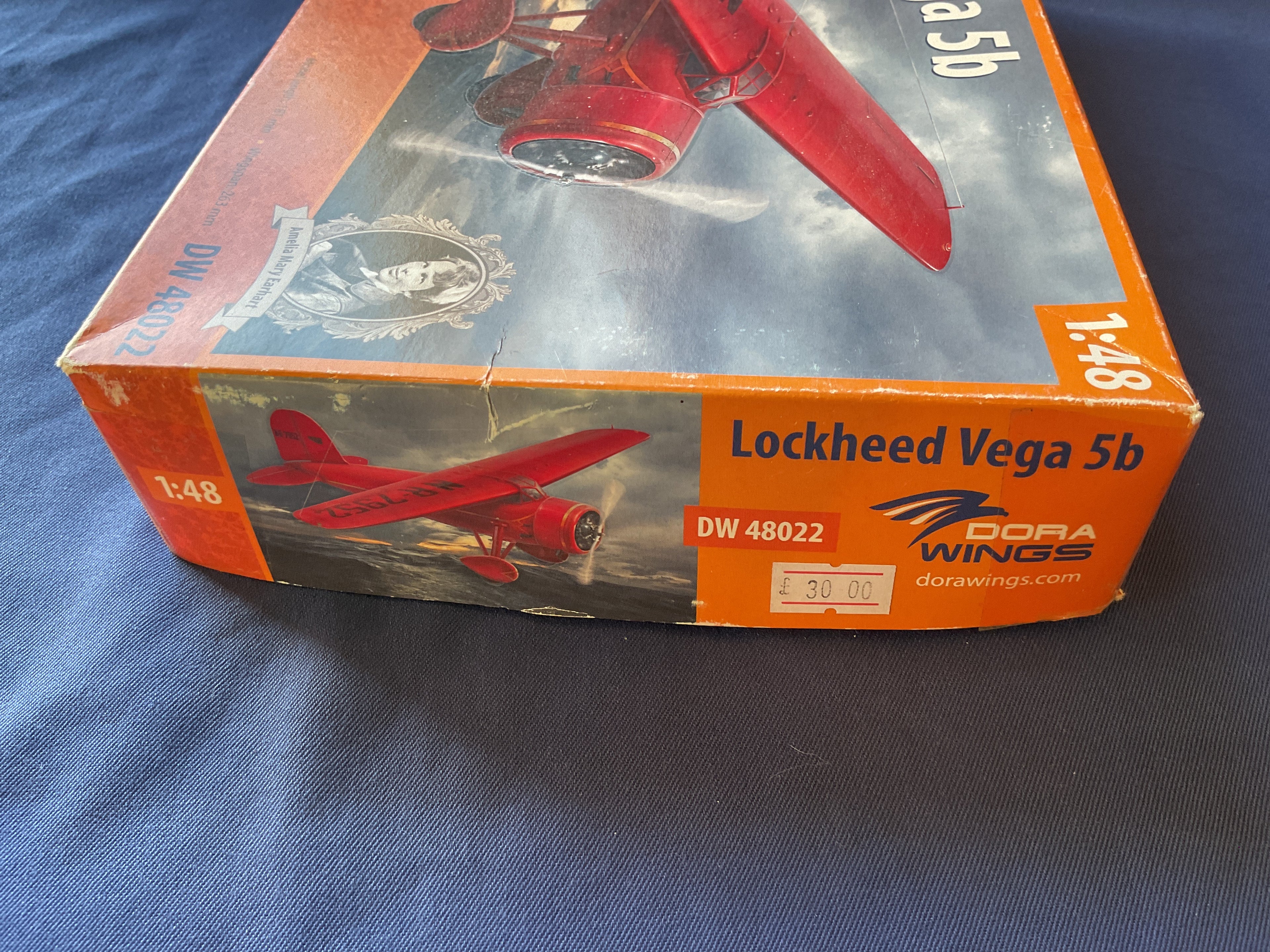 Dora Wings 1/48 Lockheed Vega 5b Record Flights Amelia Mary Earhart (DW48022)