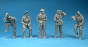 MiniArt 1/35 British Tank Crew Winter Uniform (35121) — New — WWII Military Miniatures Series — image 2 of 6