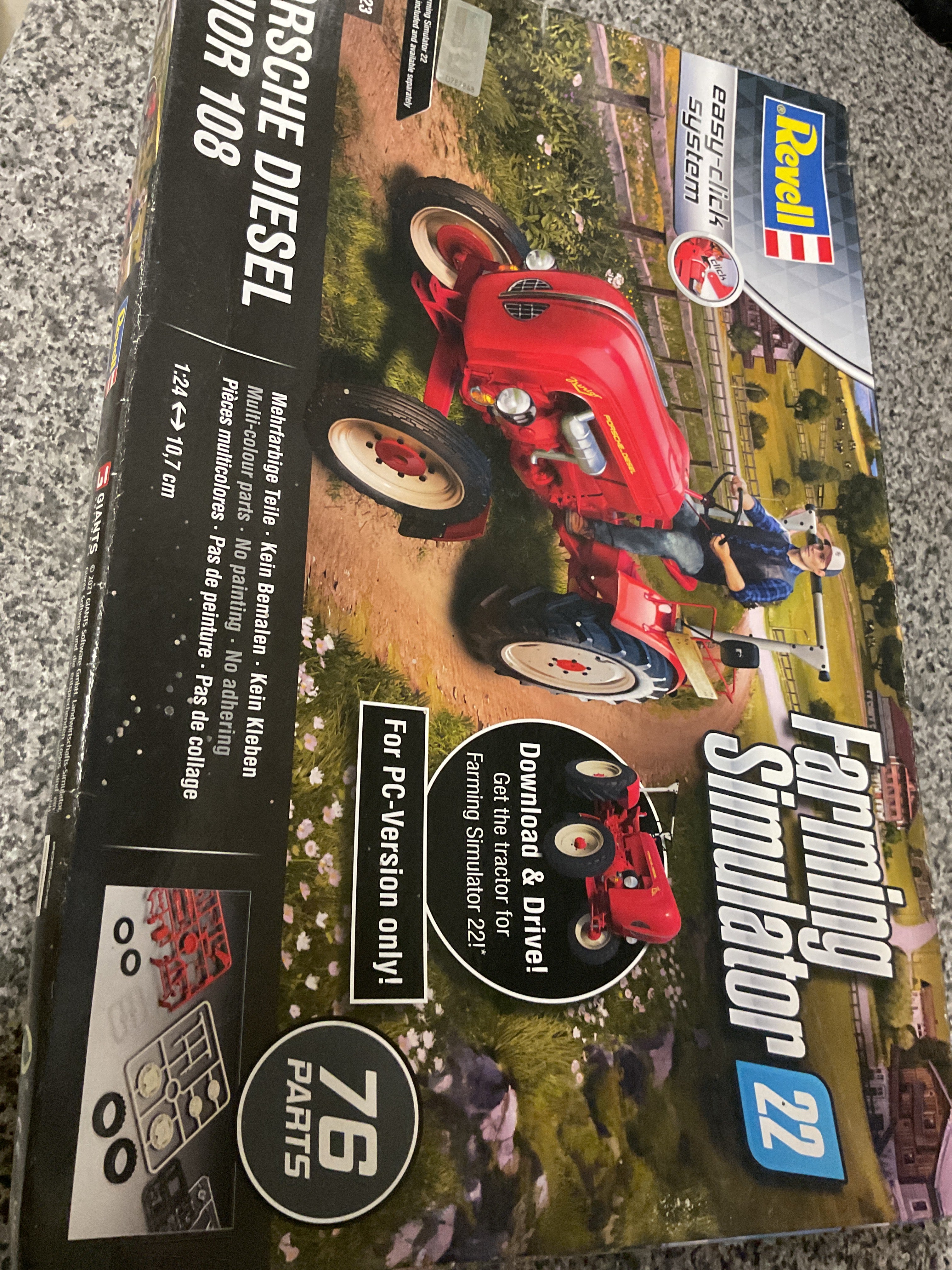 Revell 1/24  Porsche Diesel Junior 108 Get the tractor for Farming Simulator 22 (07823)