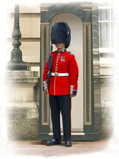 ICM 1/16 World's Guards British Grenadier Queen's Guards (16001)