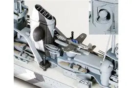 Tamiya 1/700  German Heavy Cruiser Prinz Eugen Waterline Series (31805)