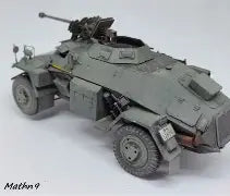 HobbyBoss 1/35 German Le.Pz.Sp.Wg. (Sd.Kfz. 221) Leichter Panzerspähwagen (late) (83814)