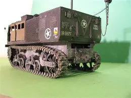 Hobby Boss 1/35 M4 High Speed Tractor (155mm / 8-in. / 240mm) (82408)