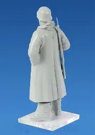 ICM 1/48 WWII German Luftwaffe Pilots and Ground Personnel in Winter Uniform (48086)