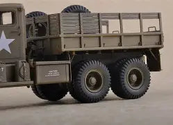 HobbyBoss 1/35 US White 666 Cargo Truck (Hard Top) (83801)