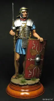 Miniart 1/16 Historical Figures Series Roman Legionary II Century A.D. (16007)