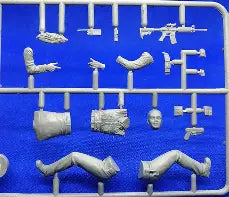 Master Box Ltd 1/24 The Heist series, Kit №1 Sgt Jack Melgoza and Patrolman Sally Taylor Shots fired (24064)