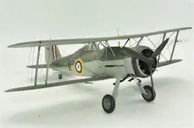 ICM 1/32  Gloster Sea Gladiator Mk.II with Royal Navy pilots(32045)