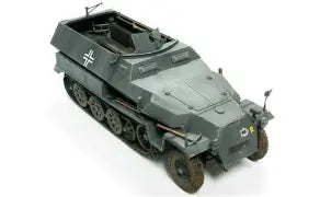 AFV Club 1/48 Sd.Kfz.251/1 Ausf.C Half-Track (AF48007)